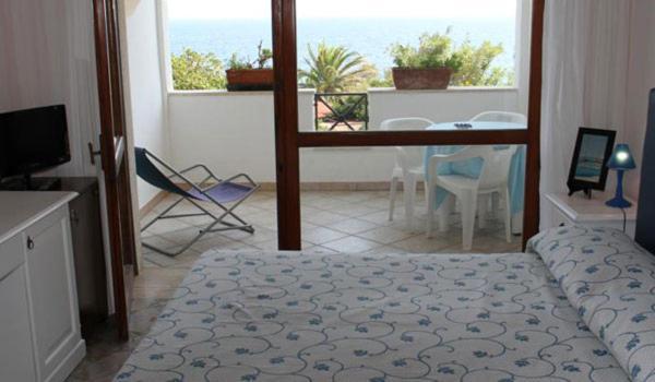 מרינה סרה Hotel Il Vascello מראה חיצוני תמונה