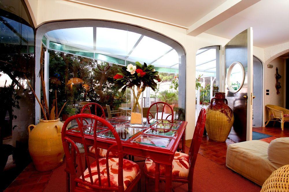 מרינה סרה Hotel Il Vascello מראה חיצוני תמונה